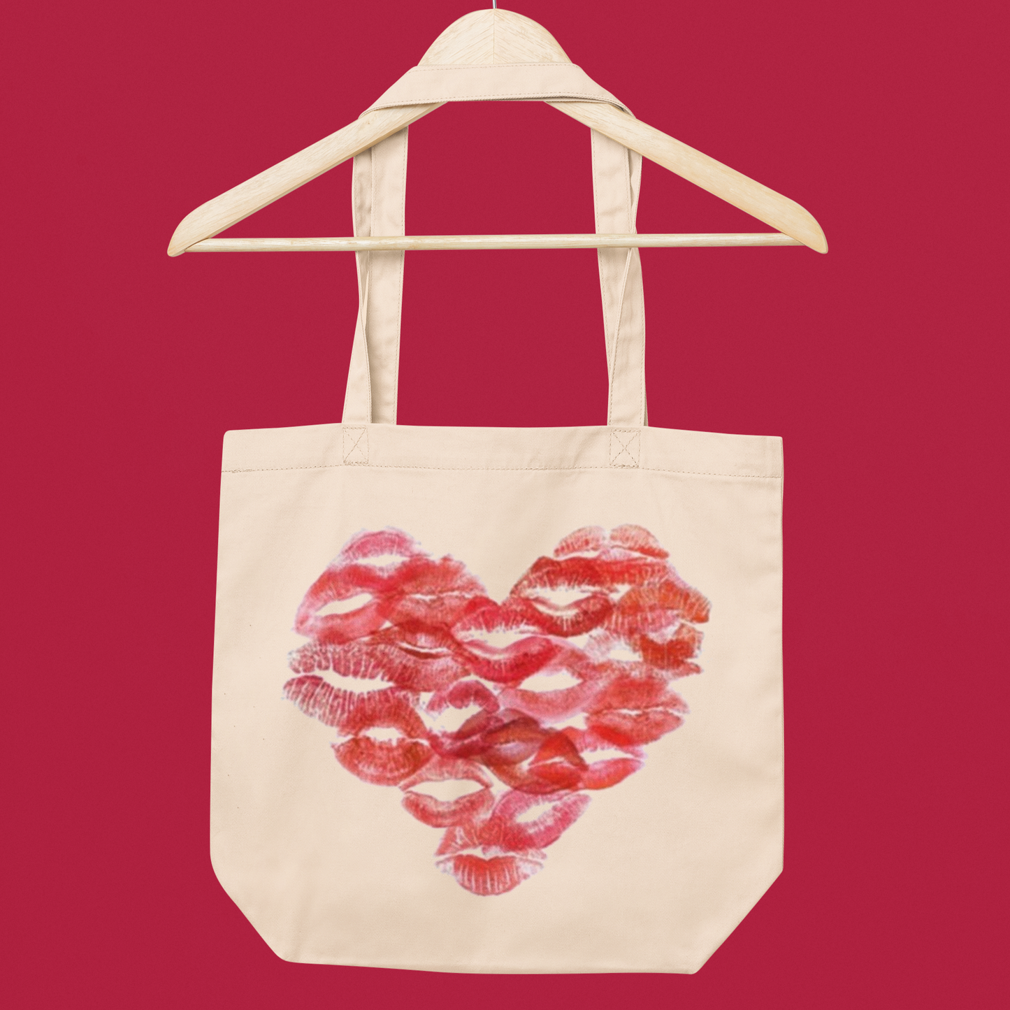 Kiss tote bag